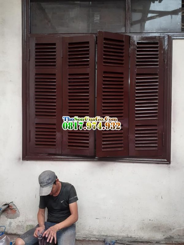 Bạn muốn cửa gỗ cũ của mình lại trở nên mới mẻ và đẹp mắt hơn? Hãy để chúng tôi giúp bạn sơn lại cửa gỗ với chất lượng tốt nhất!